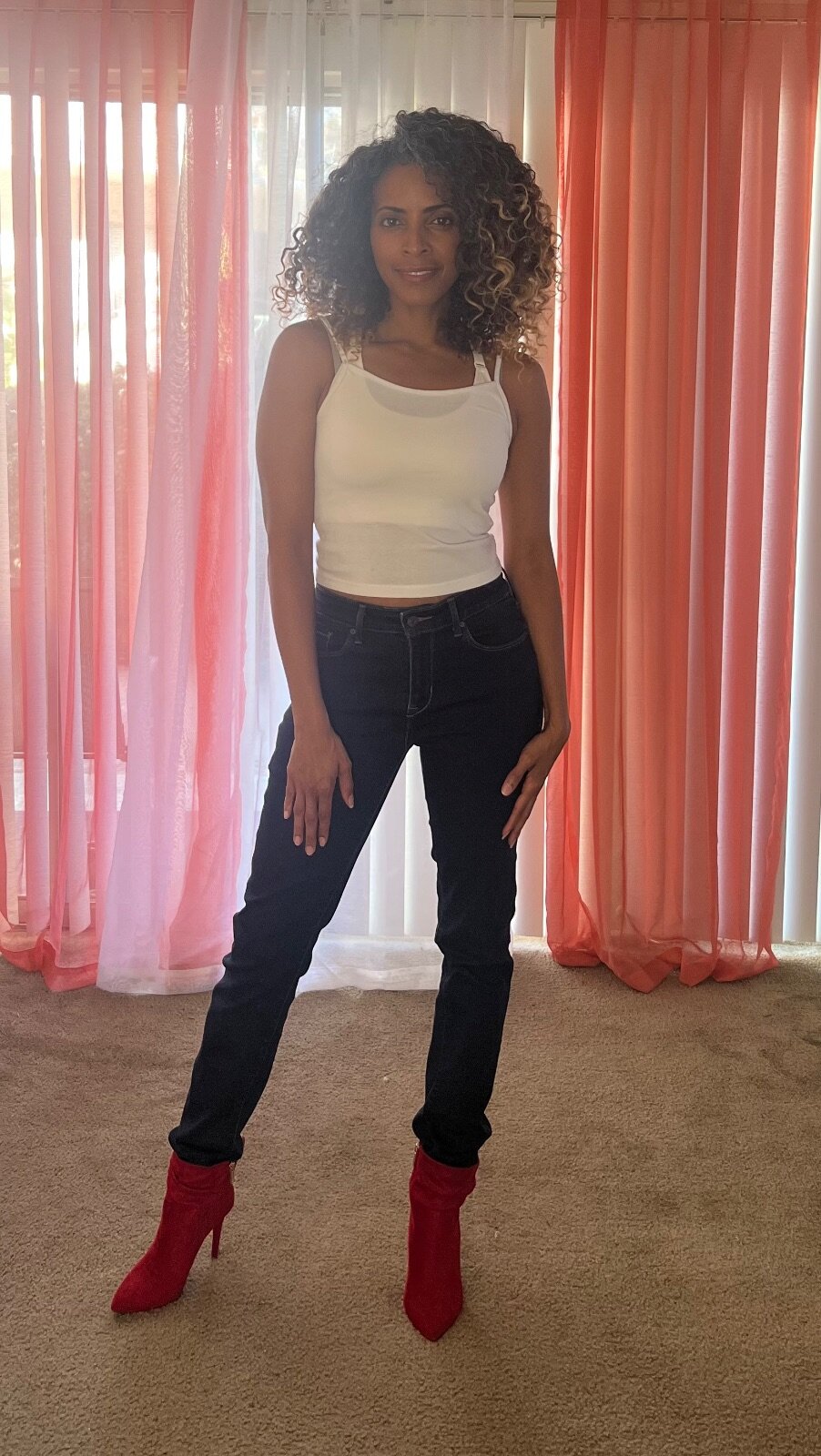 NICHOLE LE SHAWN WOODS