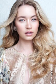 Bailey Kirchberg — hair model