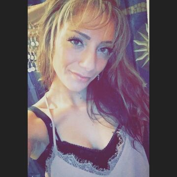 Mariah — hair model in Renton, WA