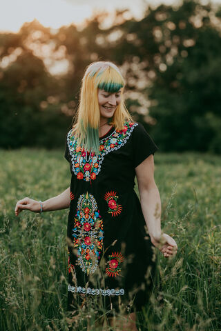 Nadia Caterina — hair model in St. Albuns, WV