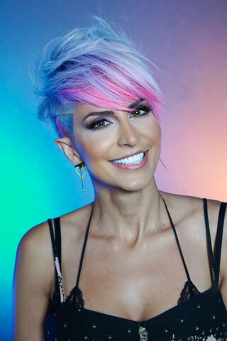 Alineh — hair model in Glendale, CA
