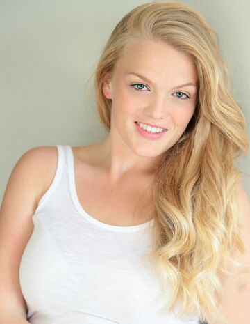Rachel Reinholm — hair model in Chicago, IL