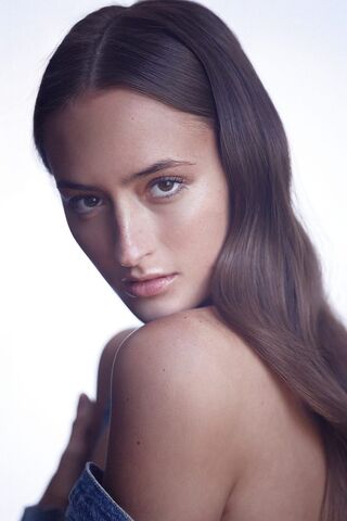 Piper Turner — hair model in Beverly Hills, CA