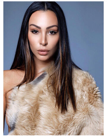 Linda Oliver — hair model in New York, NY