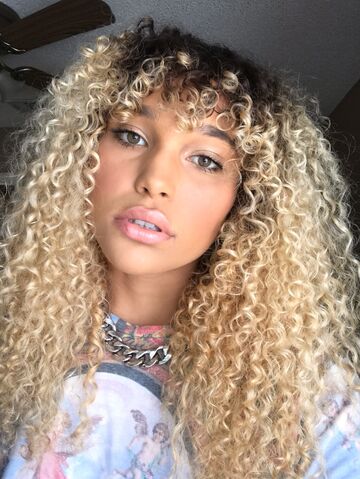 Kendra — hair model in Irving, TX