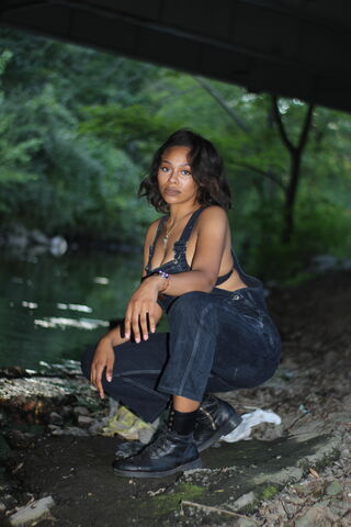 Shania Gomez — hair model in Toronto, ON
