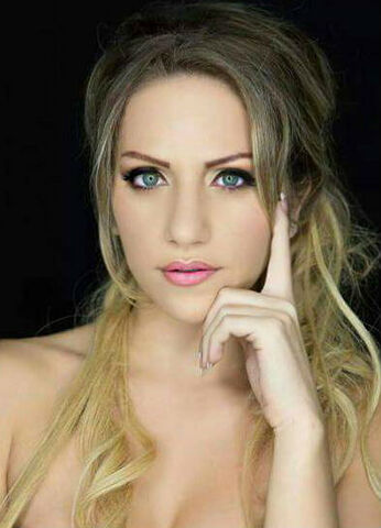 Nadine — hair model in Toronto, ON