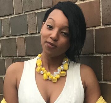 Tina — hair model in Chicago, IL