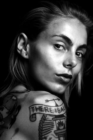 Lucy Cates — hair model in London, Eng