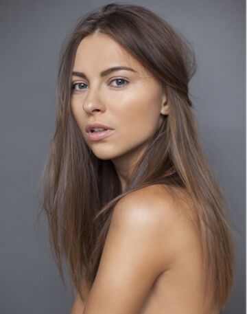 Anastacia — hair model in Los Angeles, CA