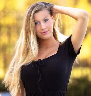 Ashley Taylor — hair model in Los Angeles, CA