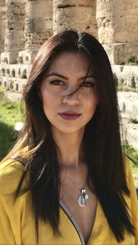 Laura Silva — hair model in Chicago, IL