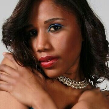 Cinthia — hair model in Bronx, NY