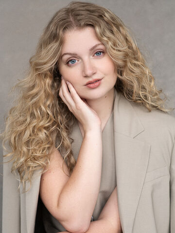 Hannah Bowker — hair model in Holbrook, NY