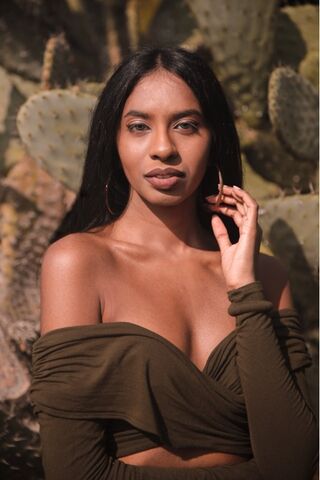 Derina Nanthakumar — hair model in Los Angeles, CA