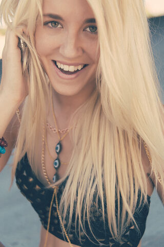 Micayla Kay Keely — hair model in Los Angeles, CA