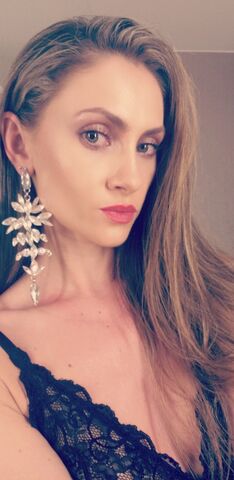 Ulyana Tretyak — hair model in Roselle, IL