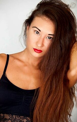 Dinara — hair model in Hollywood, CA