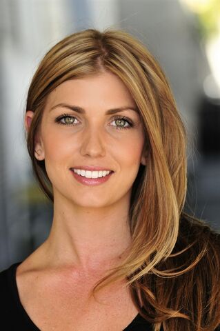 Leah Kalvin — hair model in Los Angeles, CA