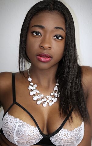 Monalisa andre — hair model in Miami, FL