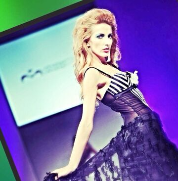 Malgosia — hair model in New York, NY