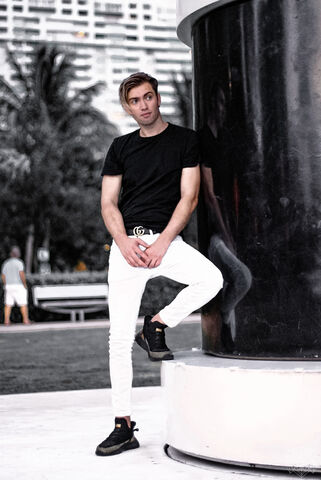 Oleh Paris — hair model in Miami Beach, FL