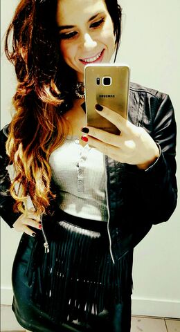 rolanda — hair model in Chicago, IL