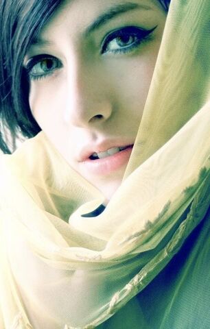 Lauren M DeBoer — hair model in San Francisco, CA