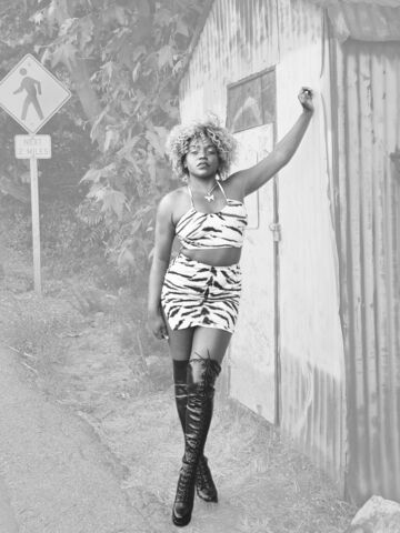 Uzuri Amini — hair model in Los Angeles, CA