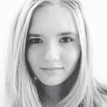amber loutzenhiser — hair model in Omaha, NE