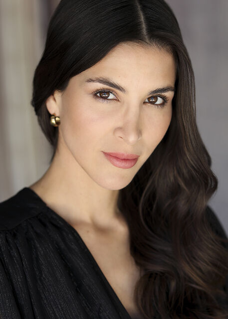 Maria De Caprio Lora